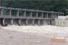 [포토뉴스] 춘천 의암댐 방류