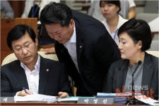 박영선 의원 양의 탈을 쓰고 아주 못된 놈이라고 말했을까?