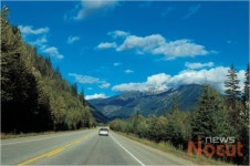 도로를 훔친 러시아男 2년형