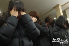 울산 분향소 차분함 속 흐느낌 이어져