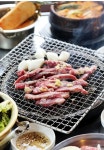 사르르 녹는 마늘갈비살...까짓것 기다리지 뭐