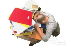 노동착취 논란 농업조사원…대정부 투쟁 노동조합 결성