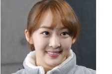 20대 다솜의 시스루뱅 헤어·40대는 김희애의 누드 메이크업