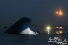 [세월호 참사]선장도 계약직…곪아터진 돈 지상주의