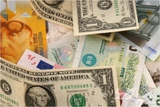 정직한 화장실 청소 고학생, 7천만원 보상 환호