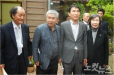 태백산맥 조정래 작가…고향 보성 조형물 제막