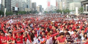 월드컵 거리응원 편의점 싱글벙글…매출 10배 증가