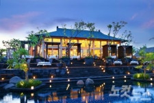 인도네시아의 진주 발리로의 특별한 허니문