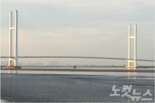 신압록강대교 개통 임박…북중 무역 활기 띨 듯
