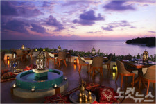 몰디브 포시즌 란다 기나바루로의 밀월여행