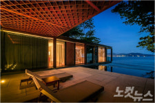 눈이 트이는 오션뷰 풀빌라에 푸켓 전용해변의 여유