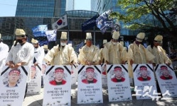 민중의례하는 금속노조