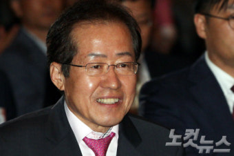 [뒤끝작렬] 박원순은 '50만원 해임'…홍준표는 '골프 사기부양'