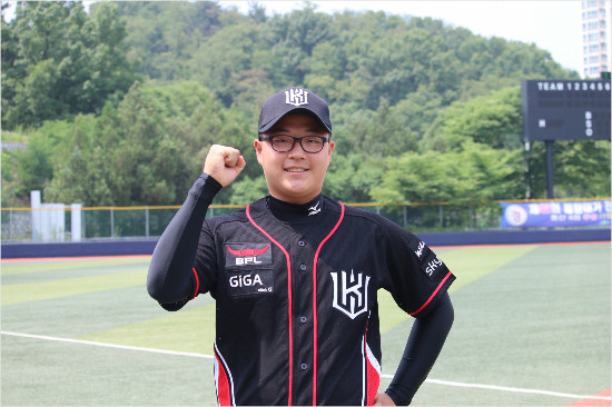 롯데, 박세진 영입으로 투수력 강화! KT는 이정훈 획득으로 공격력 강화!