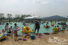 시흥갯골생태공원 해수체험장 개장