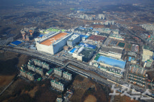 1등 꿈꾸는 하이닉스…아낌없이 투자하는 SK