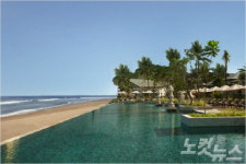 럭셔리 허니문을 완성하는 오션뷰 프라이빗 풀빌라