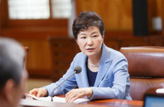 여야, '朴대통령 탈당 요구' 놓고 설전