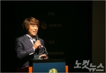 토크에 콘서트와 사회공헌을 버무리니…