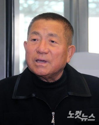 故 김영삼 전 대통령 빈소 찾은 방송인 이상용