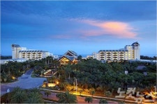 중국 하이난, 따뜻한 온기를 선사하다