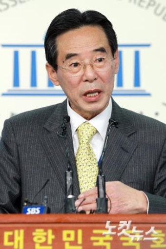 경선지역 발표하는 홍창선 더불어민주당 공천관리위원장