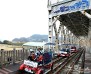 국내유일 철교 위 레일바이크 낙동강레일파크 개장