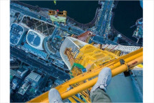 롯데월드타워 정복한 도시의 닌자…다음은 평양 유경호텔