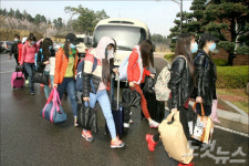 北 조평통, 집단 귀순한 북한 식당 종업원 돌려보내라(종합)