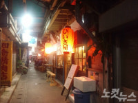 오키나와 숨겨진 명소, 사카에마치시장