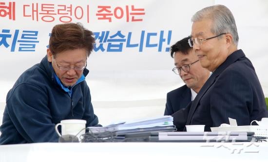 이재명, 김종인과 식사 정치 확장…중도층 애정 드러내