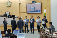 금품수수 의혹 여수시의회 후반기 첫 일정부터 파행
