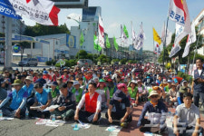 민노총 조합원 1000여 명, 여수시청 앞 총파업 대회