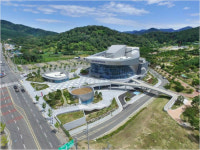 문화 예술을 한 곳에…밀양아리랑아트센터 문 열어