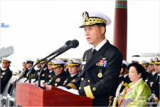 15대 진해기지사령관에 김용관 준장 취임