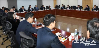 與 탈당파 33명, 추가 탈당 포함 40명 안팎될 수도