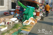 침몰하는 경기에 침울한 설 명절 맞는 전북 군산
