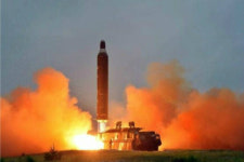 北, 동해상으로 탄도미사일 4발 발사…1000㎞ 날아가