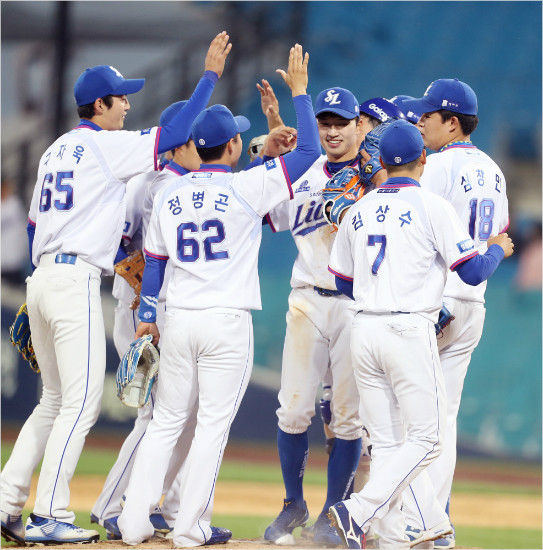 삼성 라이온즈, LG 트윈스에게 6연패 마침표... 4위로 추락하여 난무하는 후반전이 시작될까?