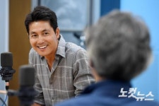 시사자키 정관용입니다 출연한 배우 정우성