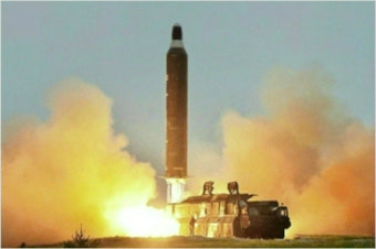 北 탄도미사일 발사…고도 770, 비행거리 3700