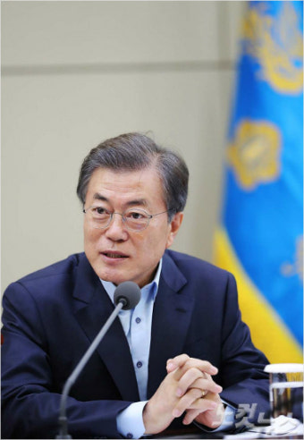 문 대통령, NSC 전체회의 열어 한반도 안보 상황 점검