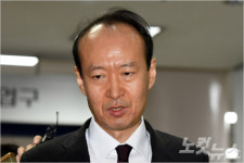 '국정원 상납' 안봉근·이재만 뇌물수수·국고손실 구속영장
