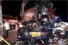 중부내륙고속도로서 교통사고 잇따라 8명 사상