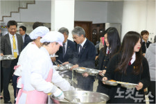 박종훈 경남교육감, 지하 학교 급식시설 점검