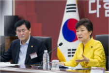 [훅!뉴스] 부실한 공영홈쇼핑…이면에 잔박 있다