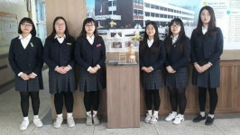 위안부 굴욕 합의, 횡성여고생들 소녀상 제막 대응