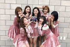 [인터뷰] 오마이걸 데뷔 후 첫 1위, 팬들 보니 눈물이 왈칵