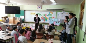 고사리 손편지로 등하굣길 불법주차 해결방안 제안 