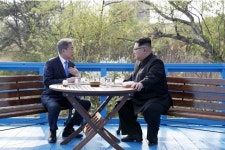 [인터뷰] 조명균 文-金, 도보다리 대화 후 2차 독대 또 있었다